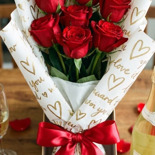 A_bouquet_of_202602021029 6 Roses Gift Wrapped